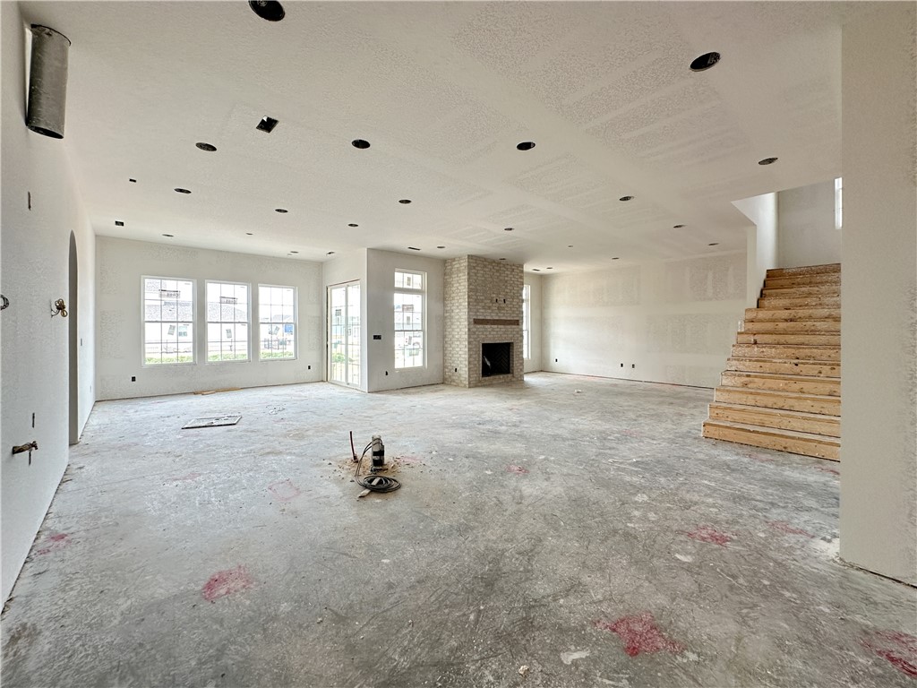 County Line Square - Residential