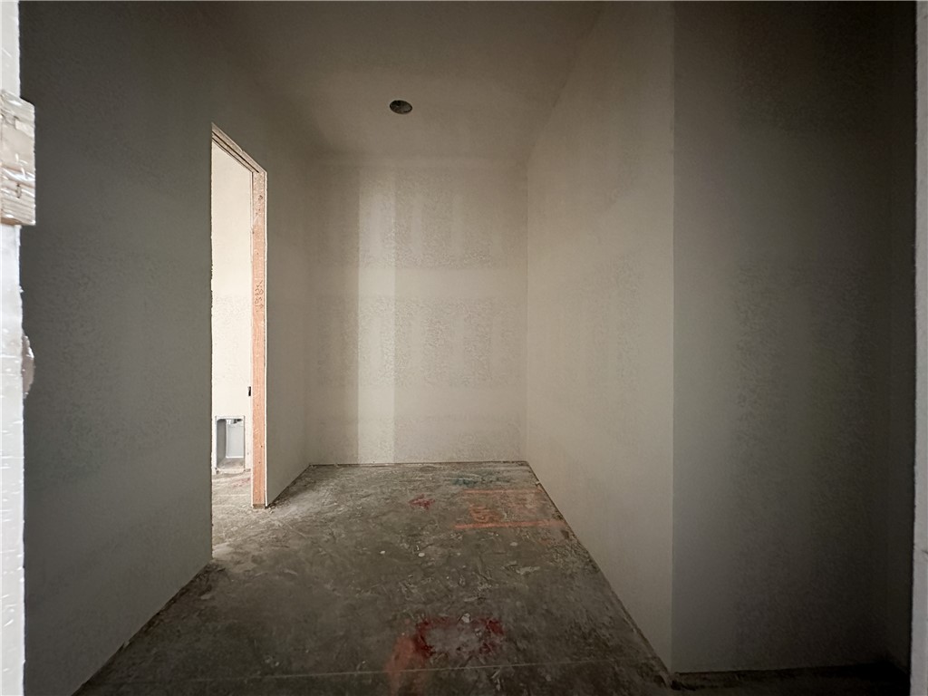 County Line Square - Residential