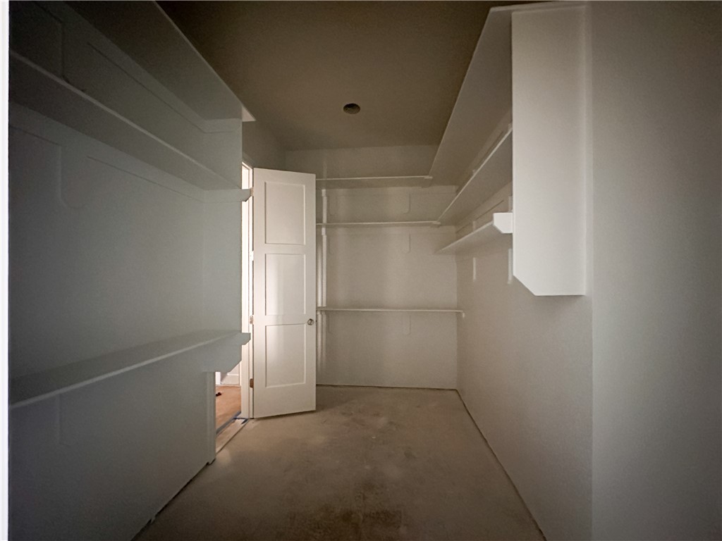 County Line Square - Residential