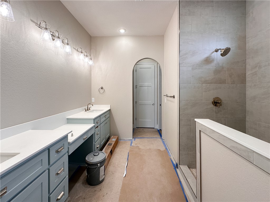 County Line Square - Residential