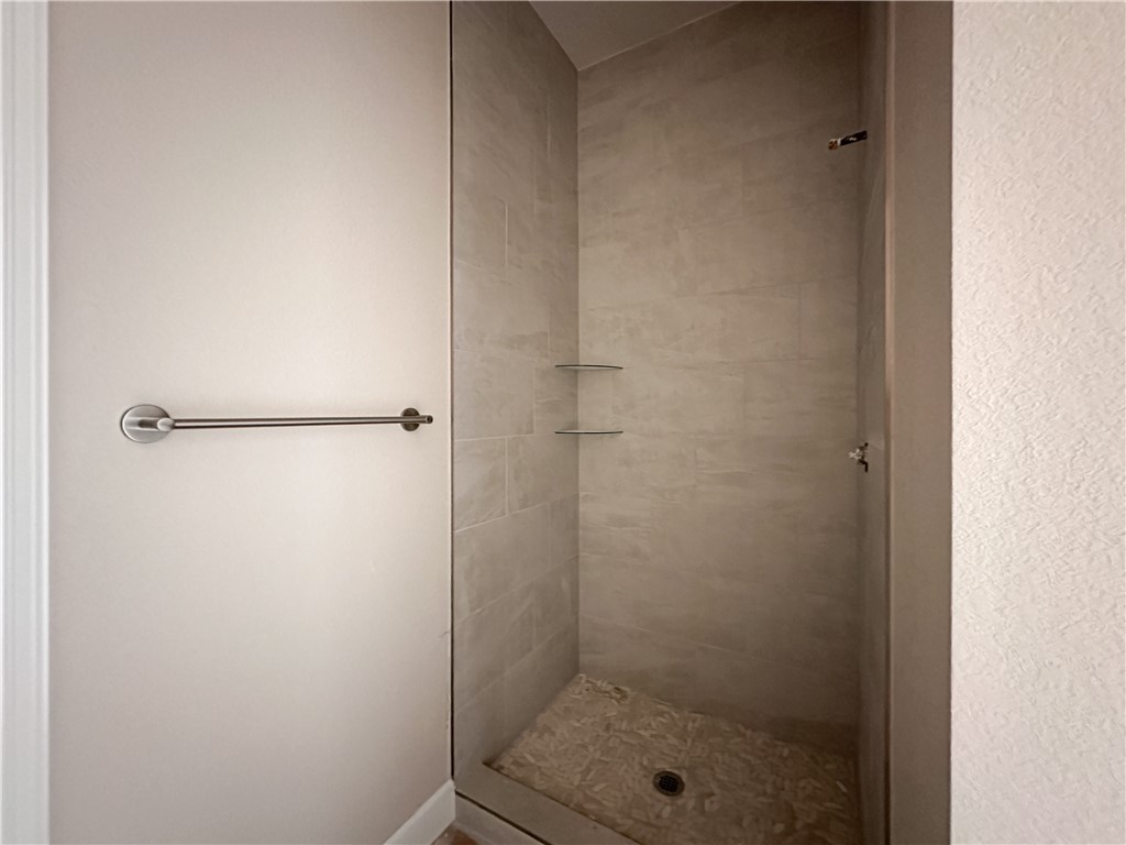 County Line Square - Residential