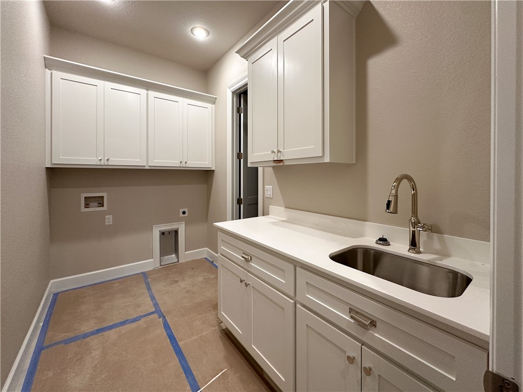 County Line Square - Residential