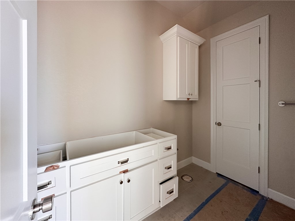 County Line Square - Residential