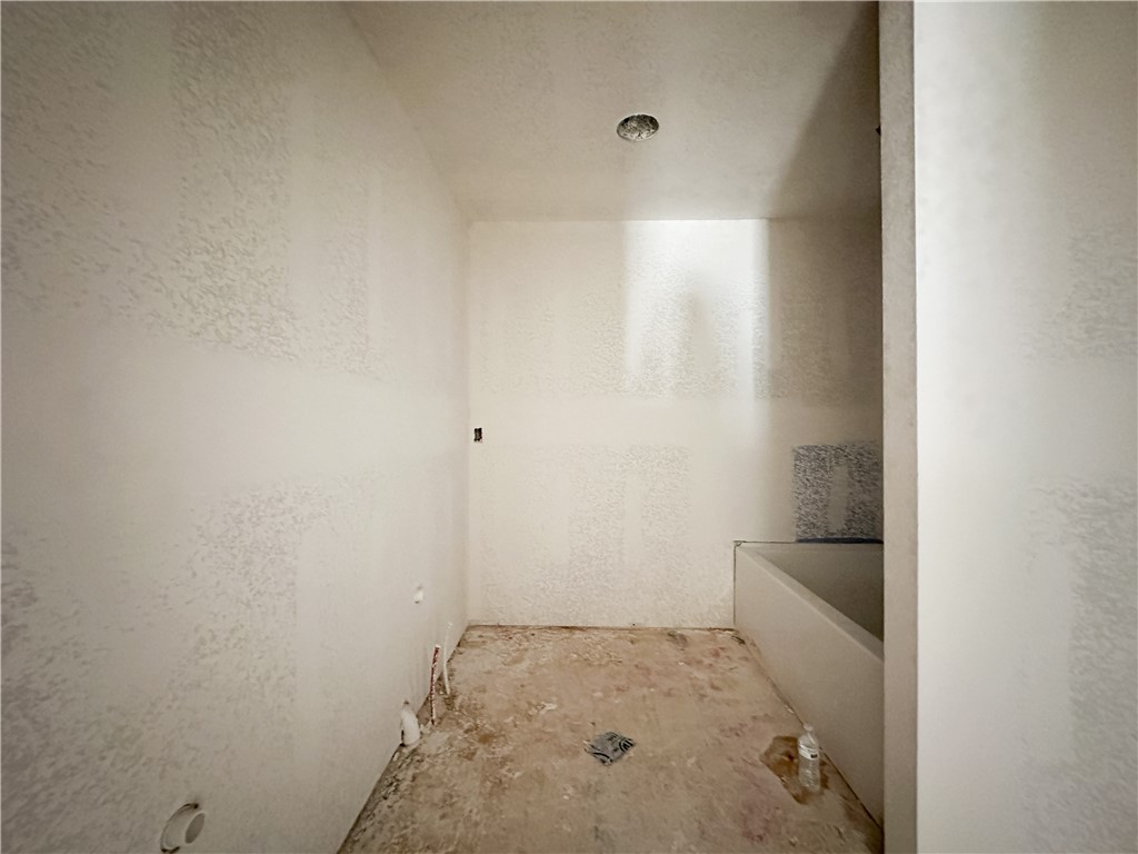 County Line Square - Residential