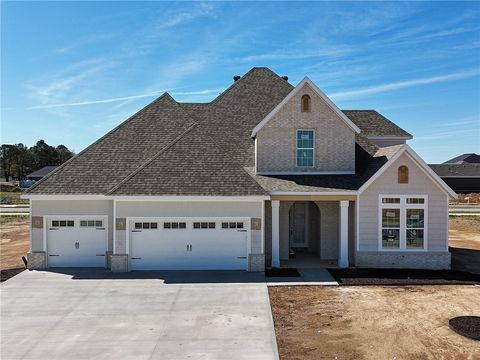 Photo of 3000 Courtyard Street, Springdale, AR 72762 (MLS # 1332496)