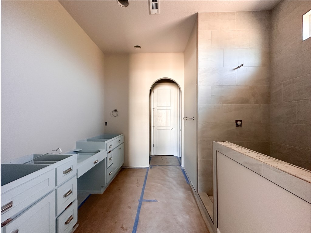 County Line Square - Residential