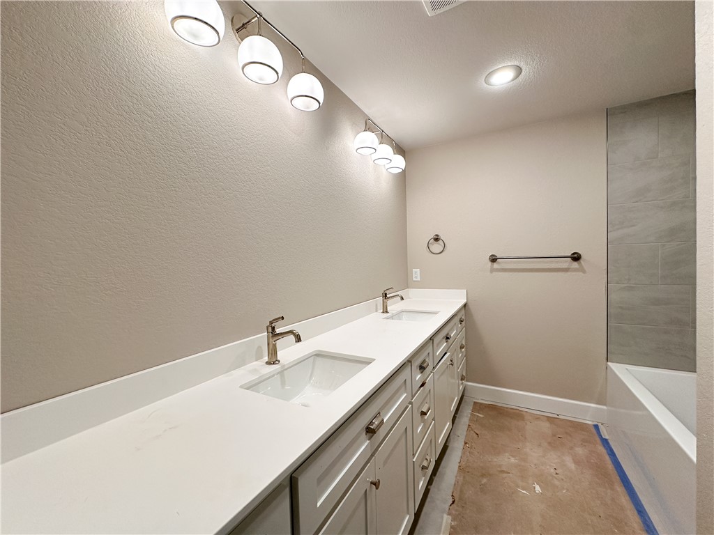 County Line Square - Residential