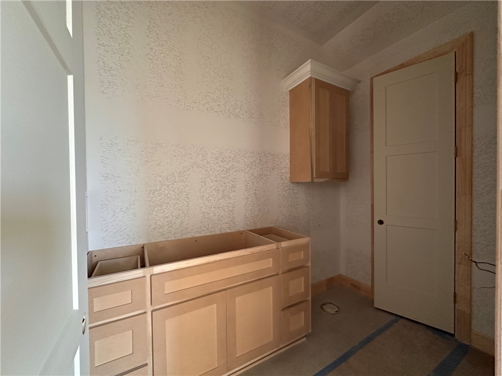 County Line Square - Residential