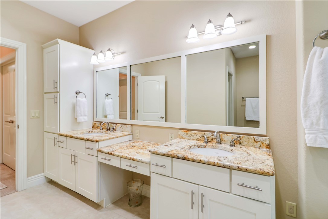 Knolls - Residential