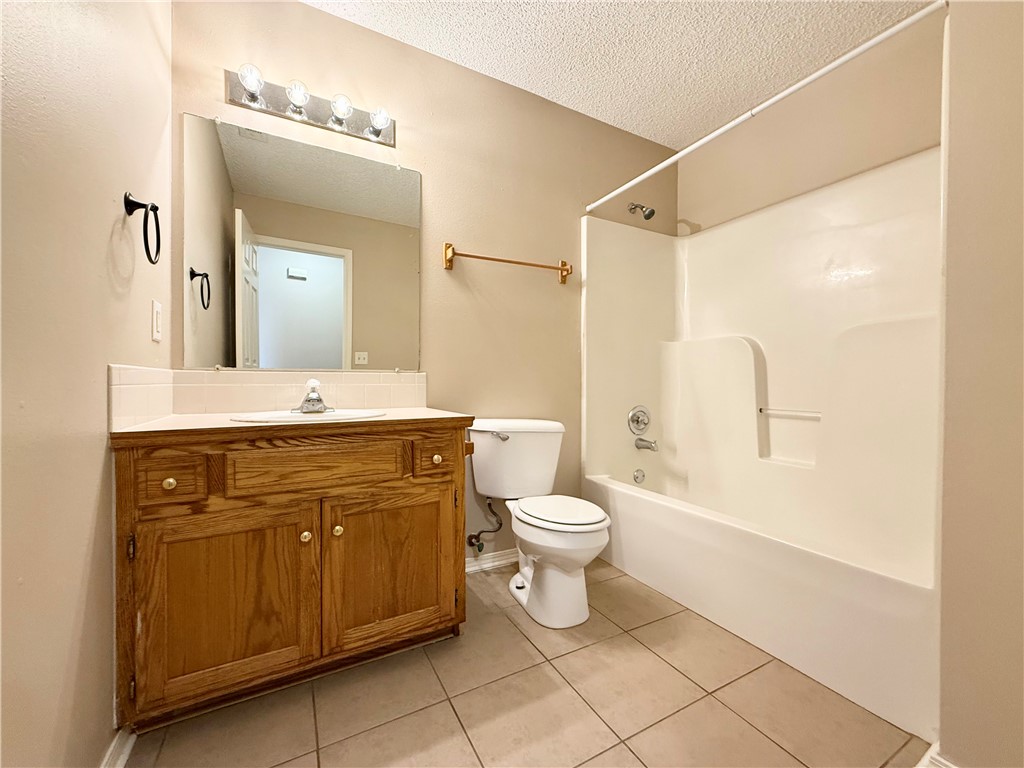 Southview Sub Ph I Lowell - Residential Lease