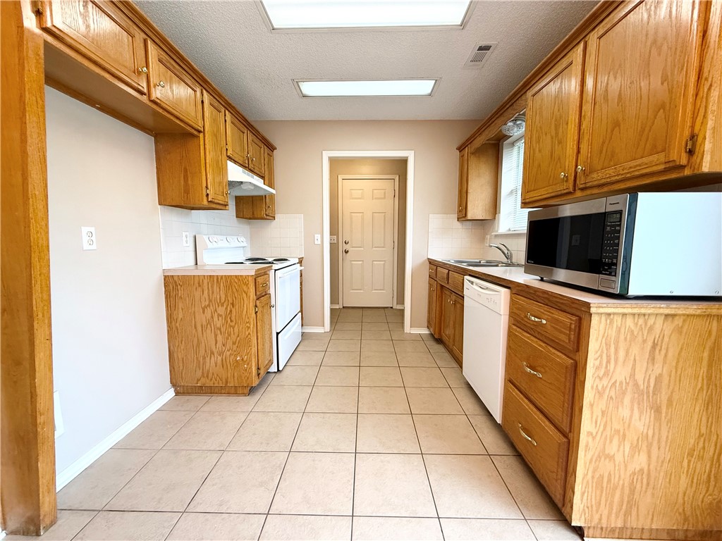 Southview Sub Ph I Lowell - Residential Lease