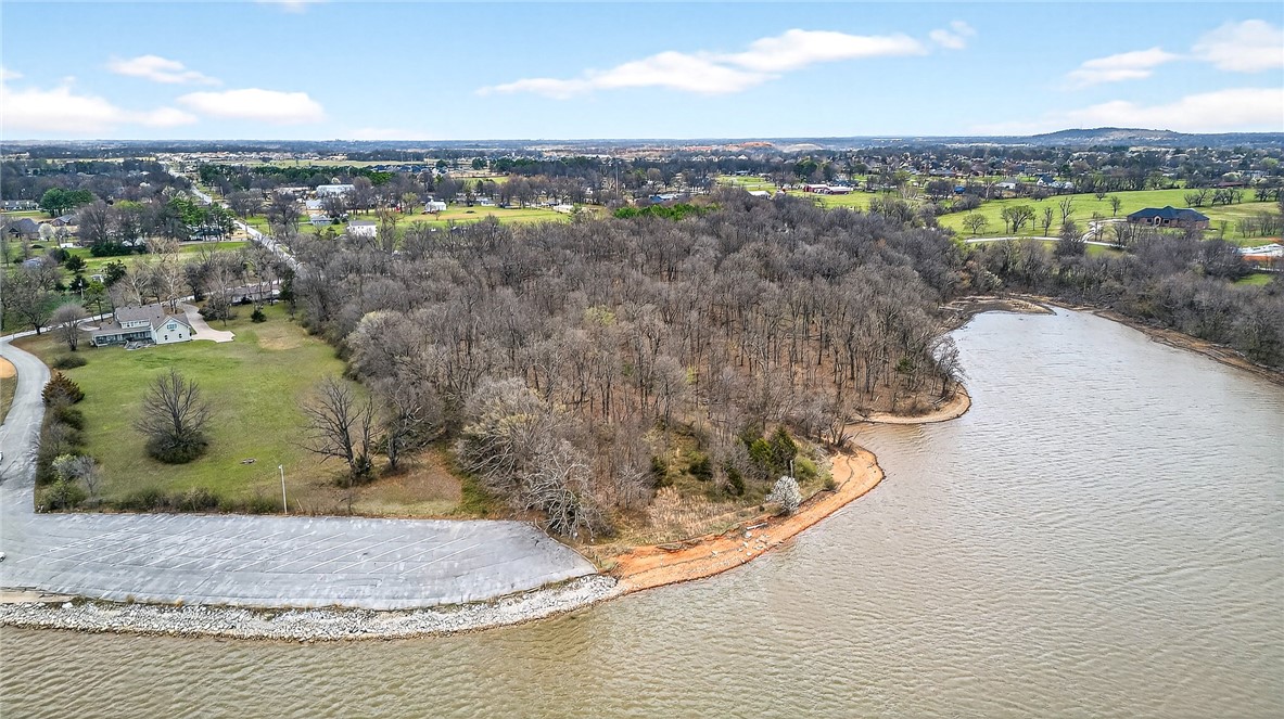 Elm Spgs Outlots - Land