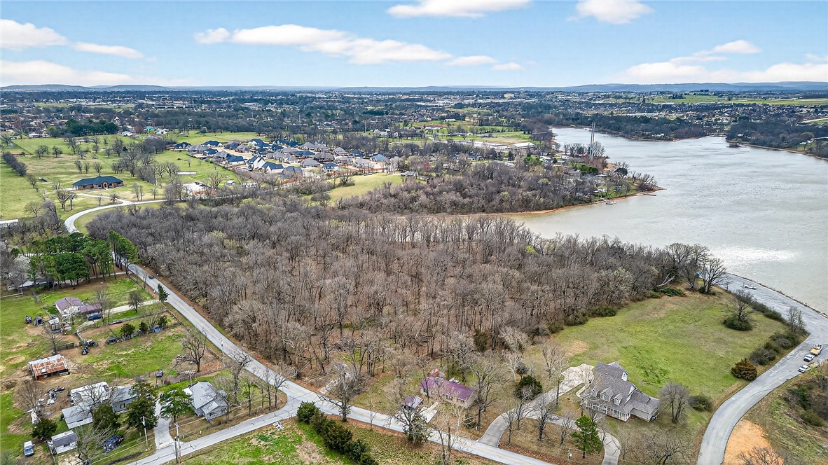 Elm Spgs Outlots - Land