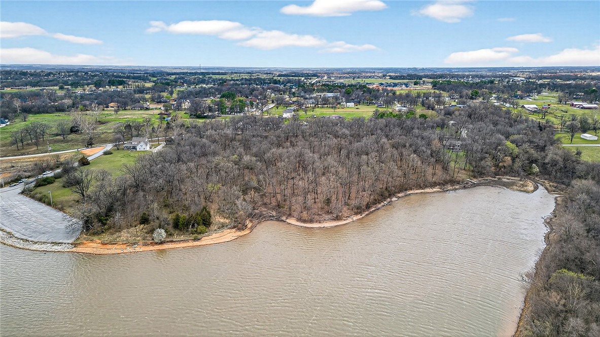 Elm Spgs Outlots - Land