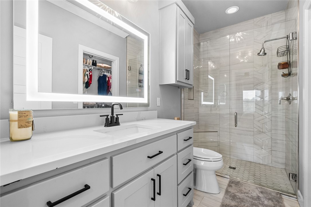 Shadow Valley Ph Ix Rogers - Residential