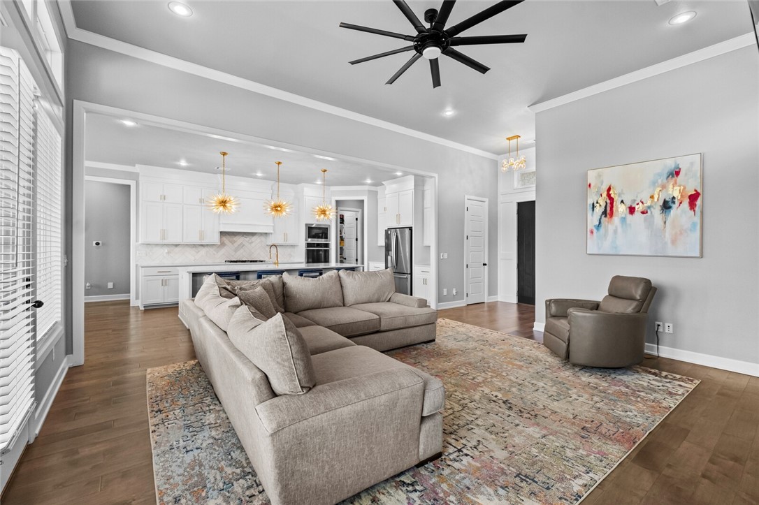 Shadow Valley Ph Ix Rogers - Residential