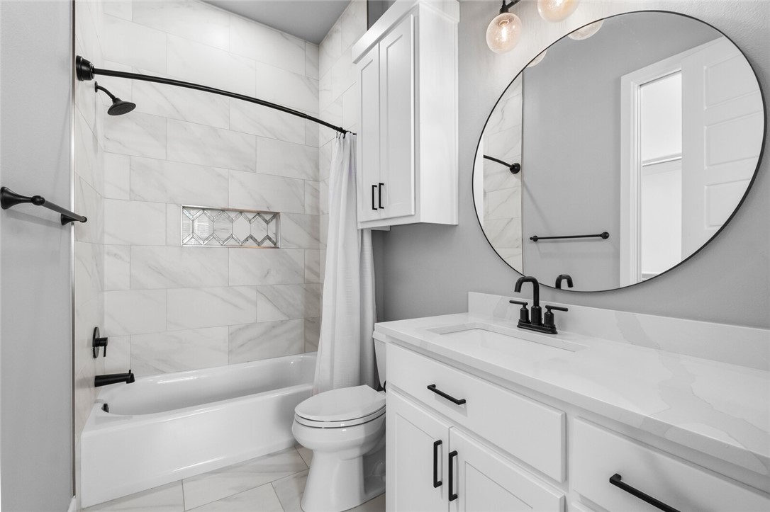 Shadow Valley Ph Ix Rogers - Residential