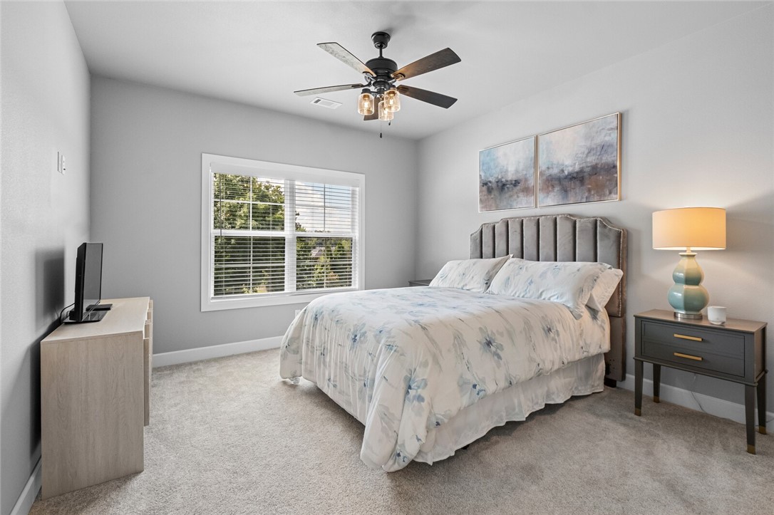 Shadow Valley Ph Ix Rogers - Residential