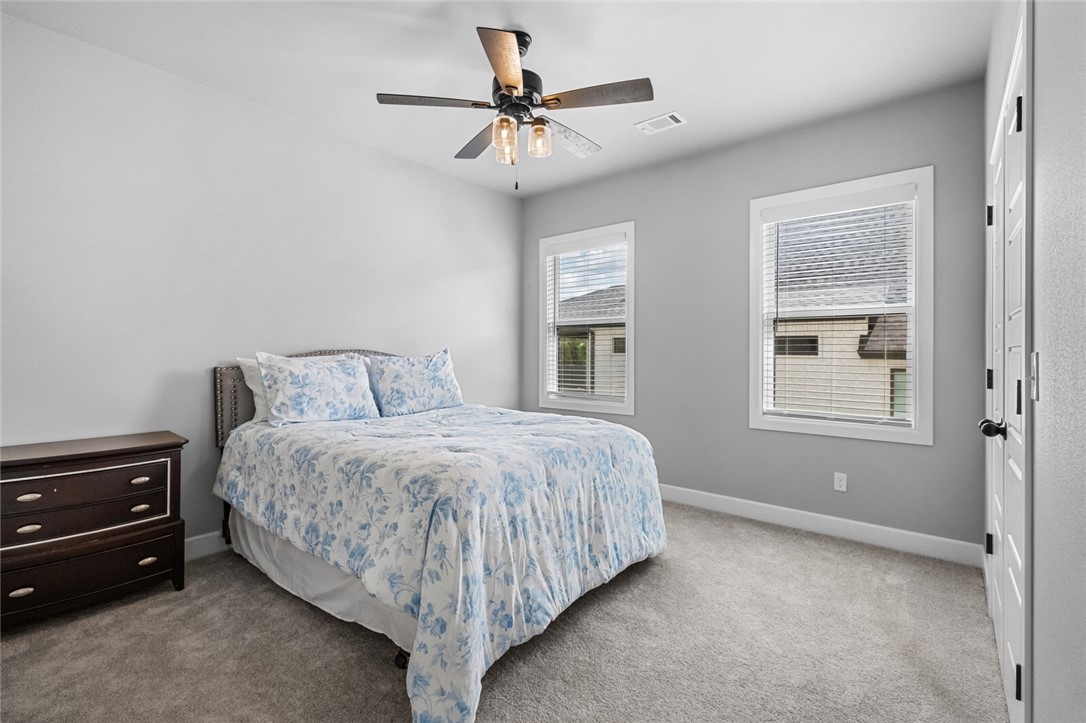 Shadow Valley Ph Ix Rogers - Residential