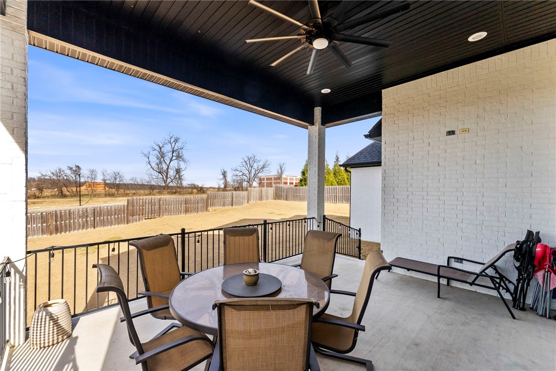 Shadow Valley Ph Ix Rogers - Residential