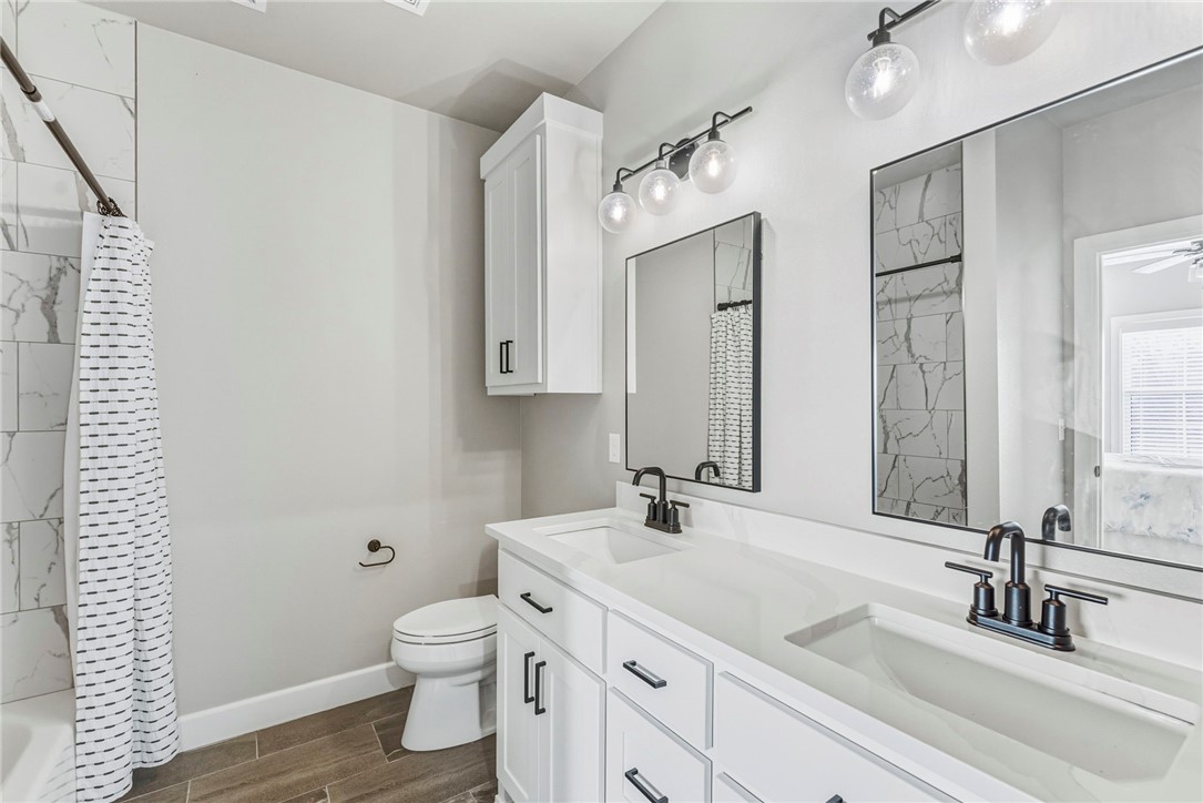 Shadow Valley Ph Ix Rogers - Residential