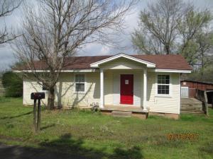 Nice vinyl-sided home in town, central heat and air, detached garage and workshop, and needing some TLC. Home is sold AS IS. Seller will not consider offers until after March 23rd. See attachment for PAS requirements and WFHM offer submittal information in MLS document section. Please submit all offers to the listing broker/agent.