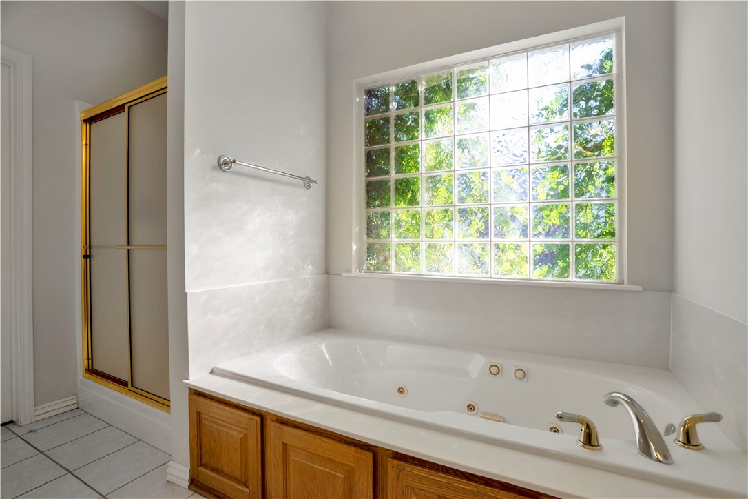 Shady Acre Est - Residential