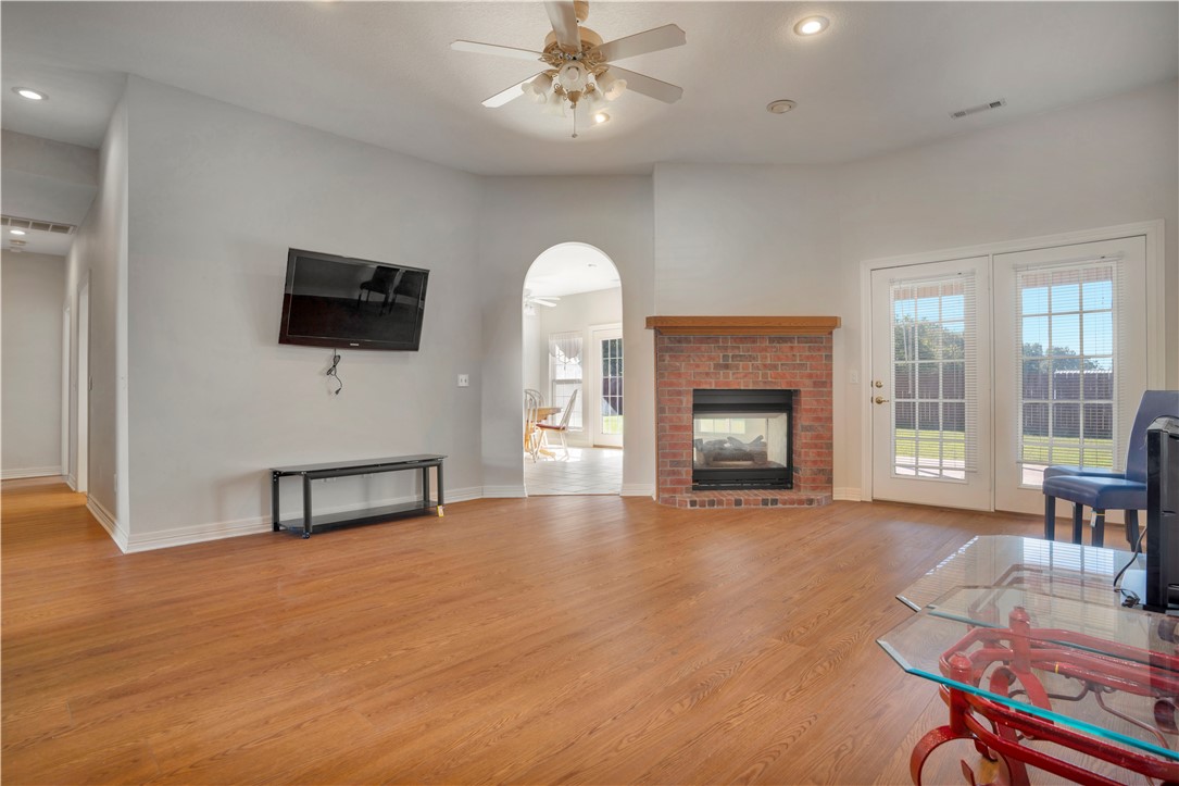 Shady Acre Est - Residential