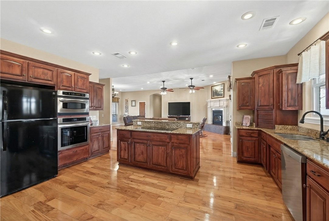 Elm Spgs Outlots - Residential