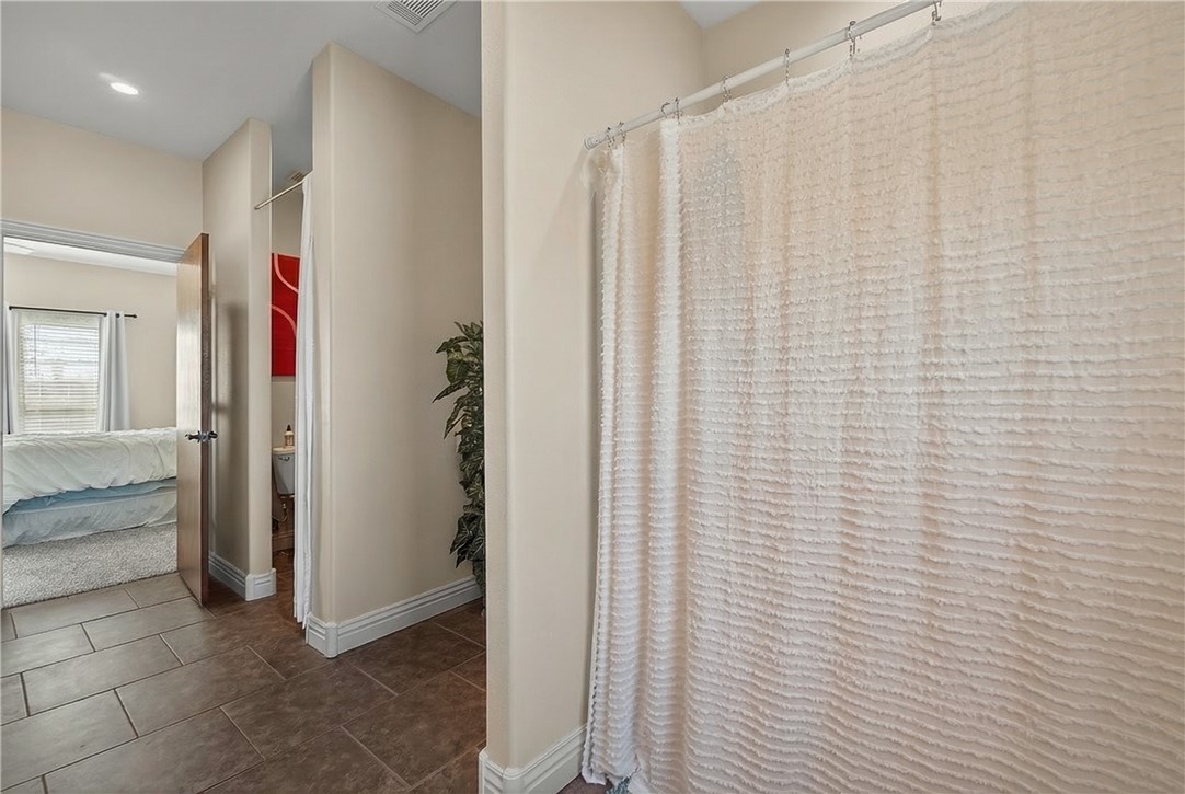 Elm Spgs Outlots - Residential