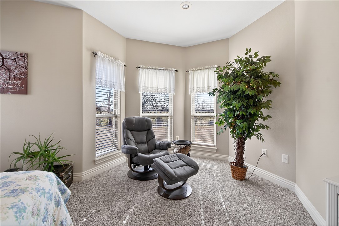 Elm Spgs Outlots - Residential