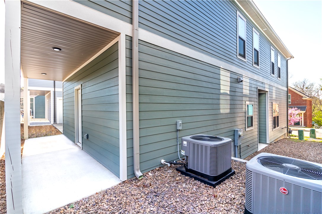 Boles Add - Residential Lease