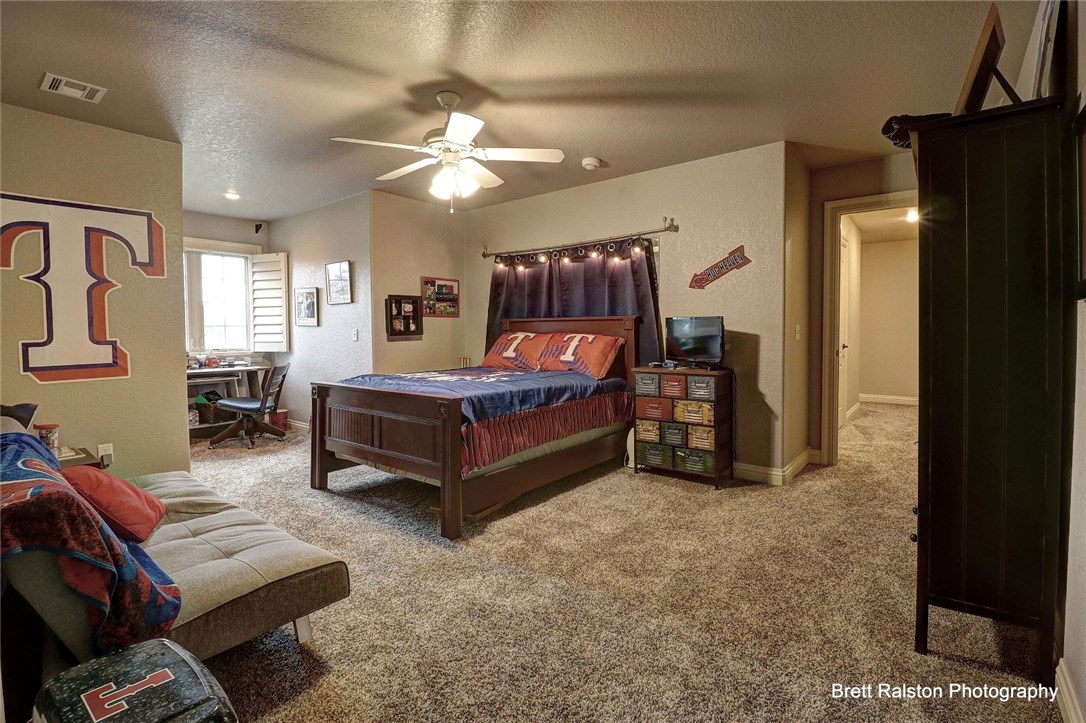 St Valery Downs Sub Cave Spgs - Residential