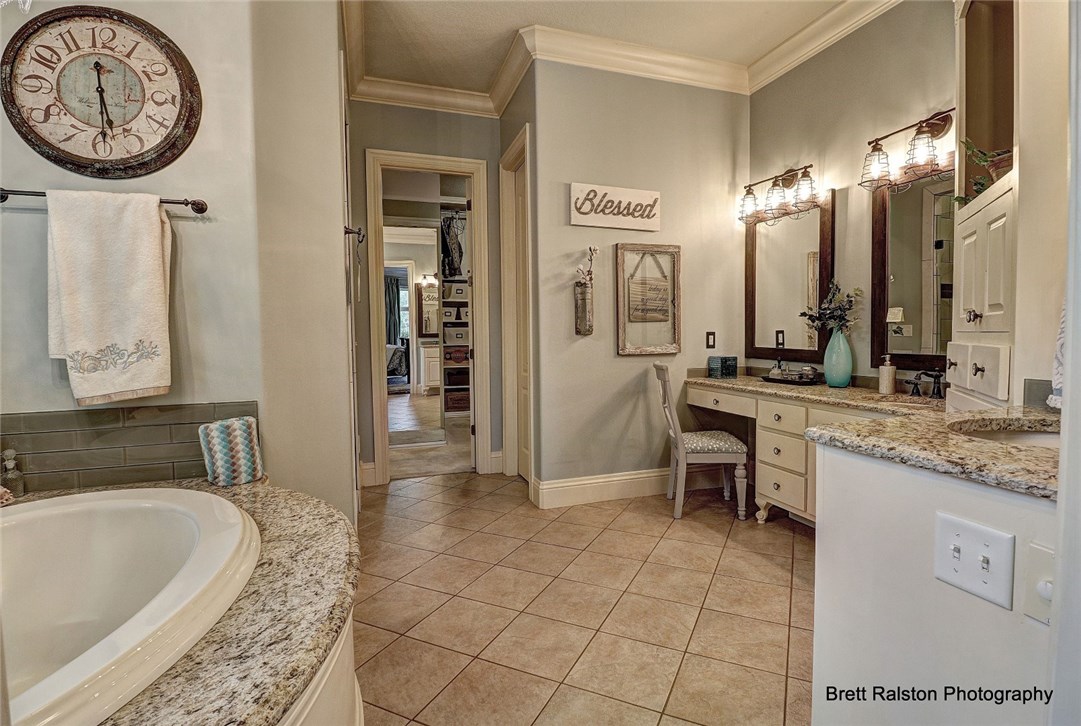 St Valery Downs Sub Cave Spgs - Residential