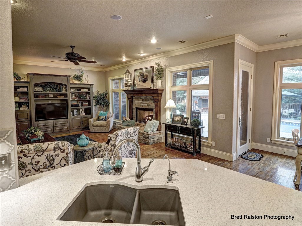 St Valery Downs Sub Cave Spgs - Residential