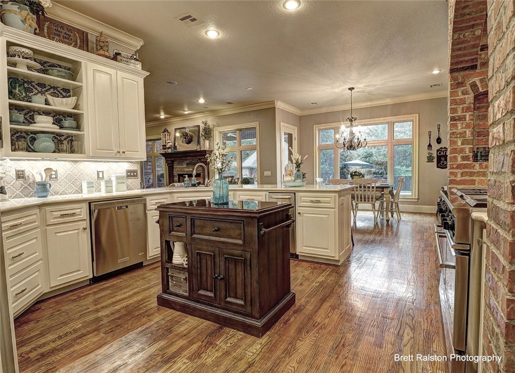 St Valery Downs Sub Cave Spgs - Residential