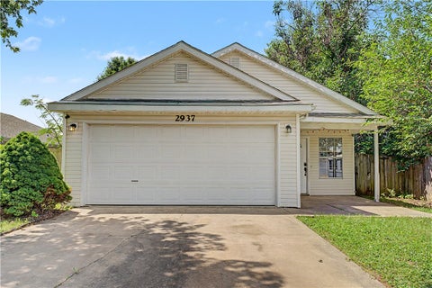 Photo of 2937 Beech Avenue, Springdale, AR 72762 (MLS # 1351655)