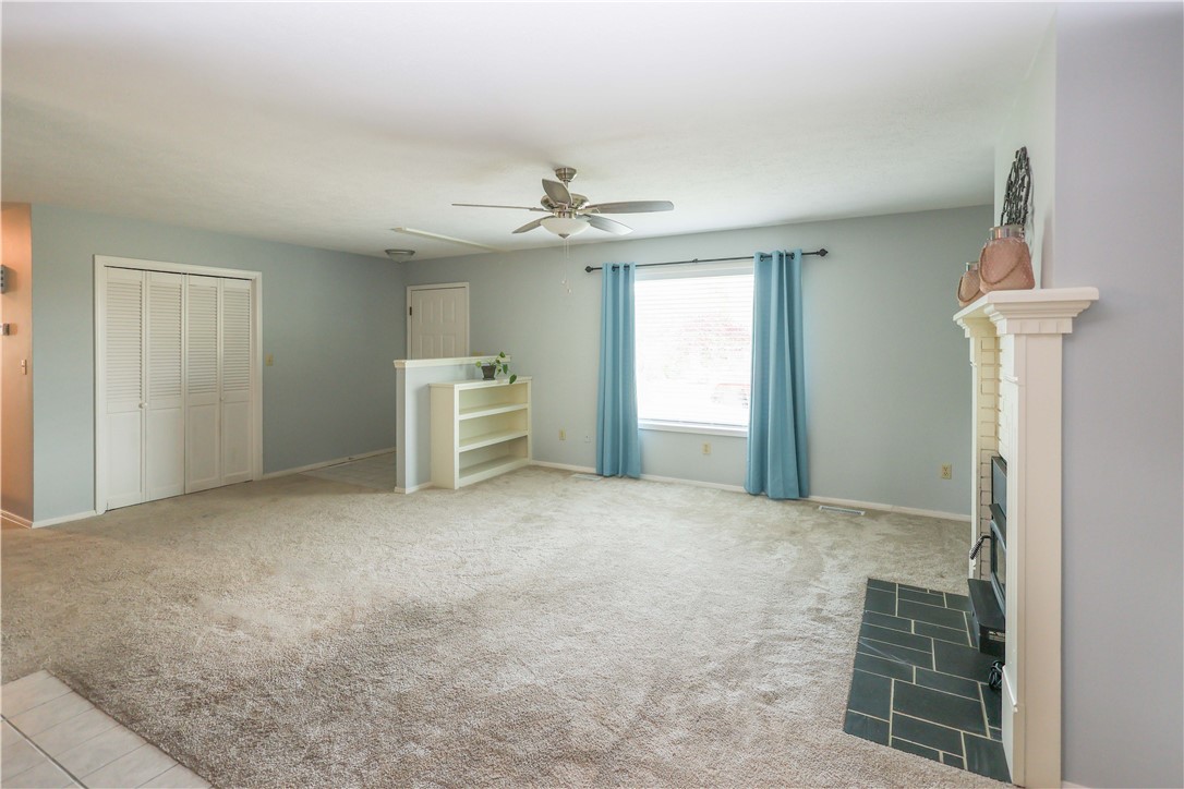 Unit 111 Holiday Island - Residential