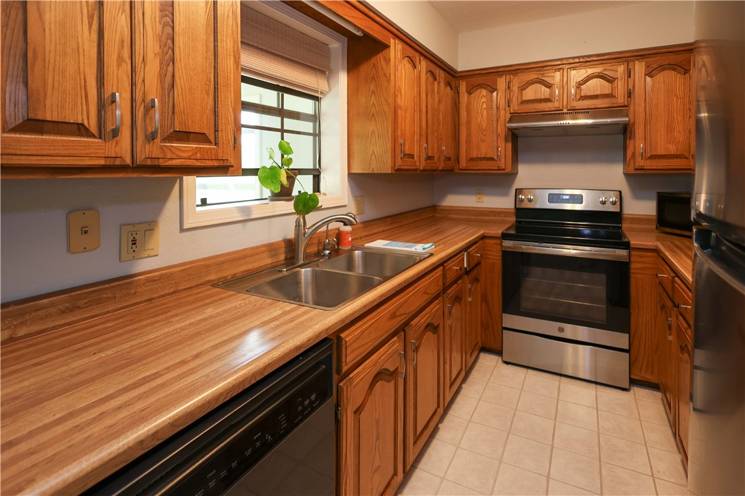 Unit 111 Holiday Island - Residential