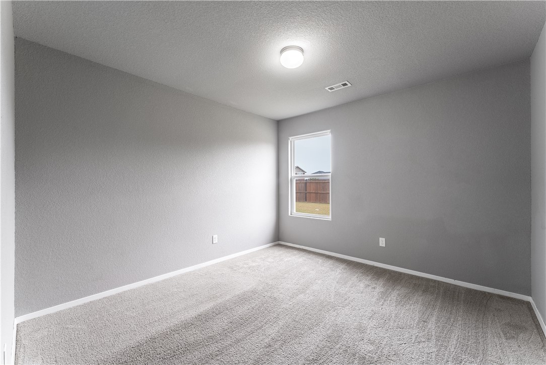 Holland Crossing Comm Sub - Residential Lease