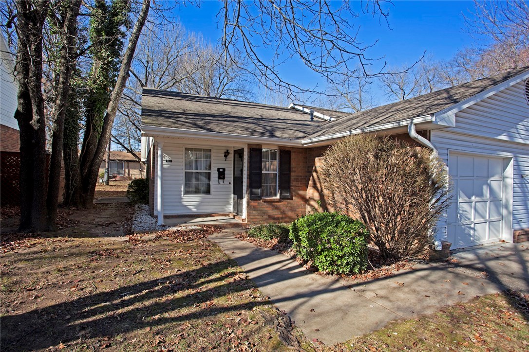 Great location in Rogers. 2 bedroom 1 1/2 bath 1 car garage, private street. Mature trees. Lawn care provided. washer/dryer hook ups.