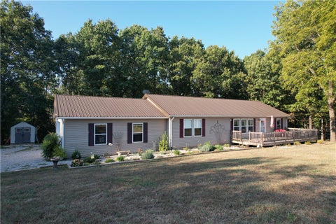 Photo of 12055 Bridge Mountain Dr, Omaha, AR 72662 (MLS # 1362339)