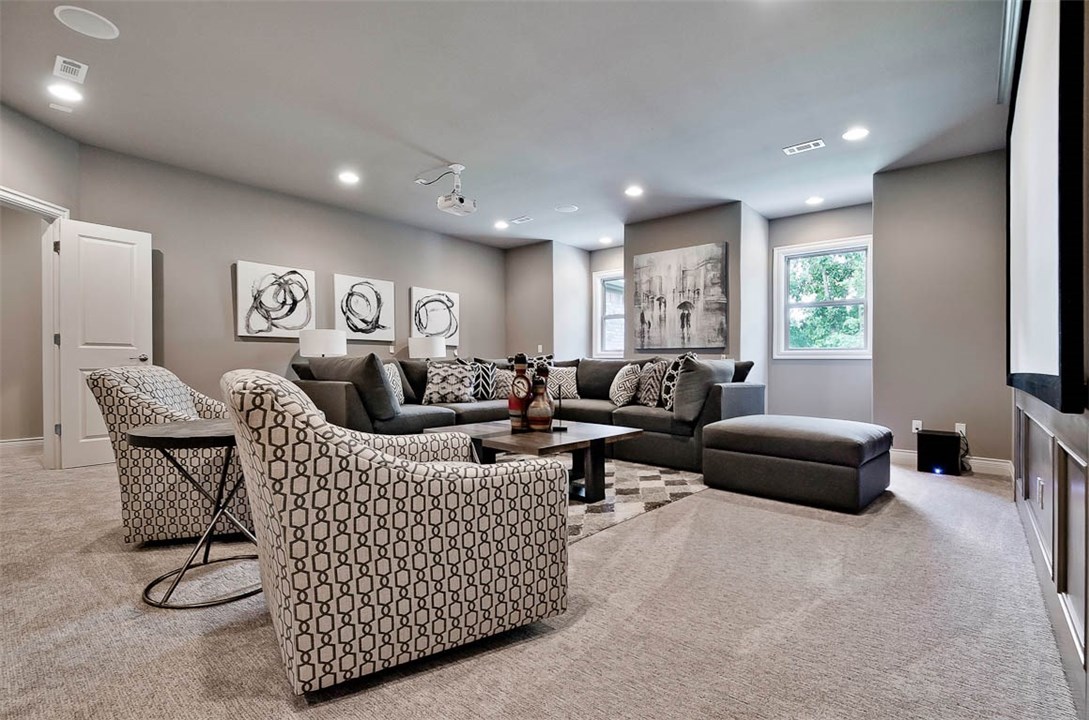 Oak Tree - Residential