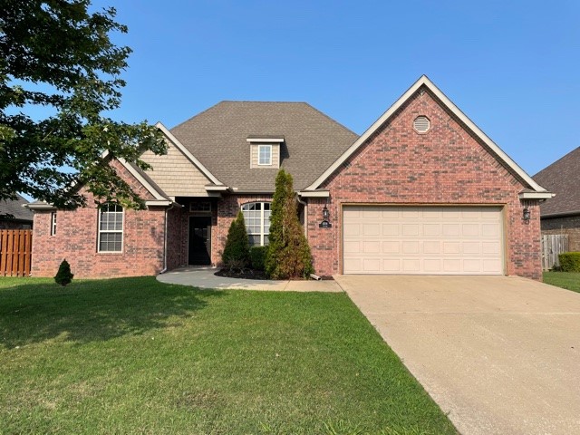 Spacious home with just under 2200 sq ft single family home in well established neighborhood. 4 bed and 3 bath with all the amenities. Great location and wont last long, schedule your showing today!