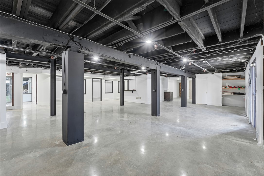 FAYETTEVILLE ORIGINAL - Commercial Lease