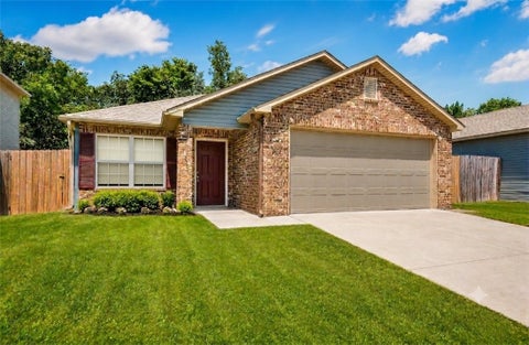 Photo of 4714 W Hoover Loop, Fayetteville, AR 72704 (MLS # 1345090)