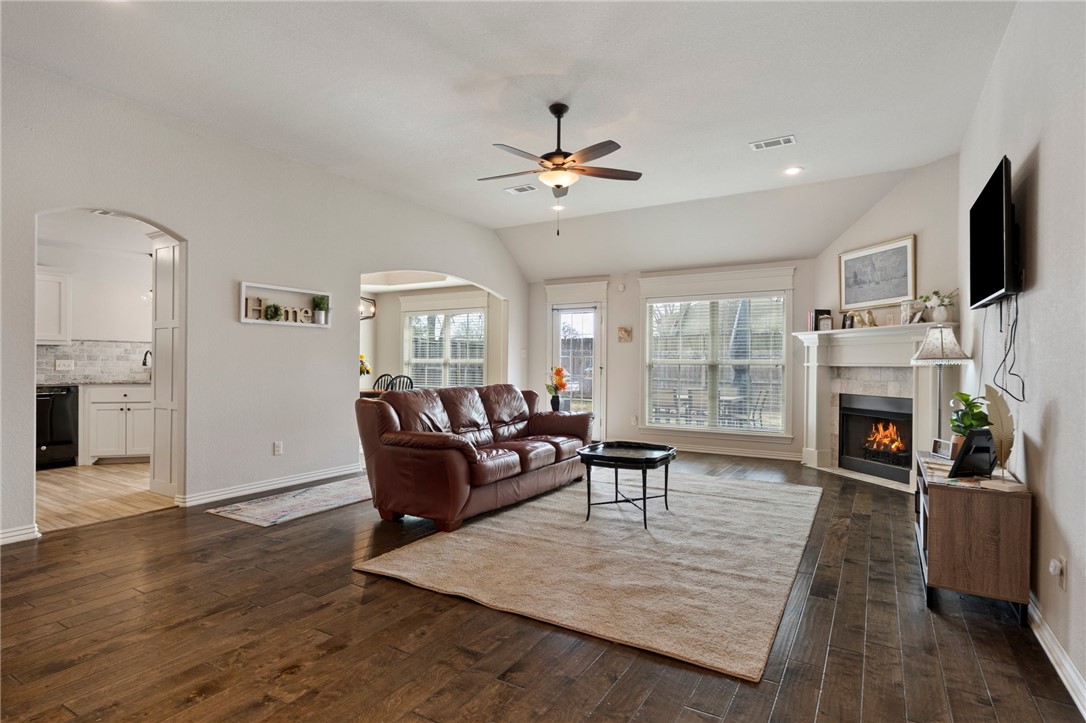 Williamson Place At Rye Hill - Residential