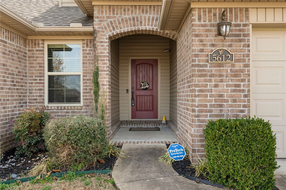 Williamson Place At Rye Hill - Residential