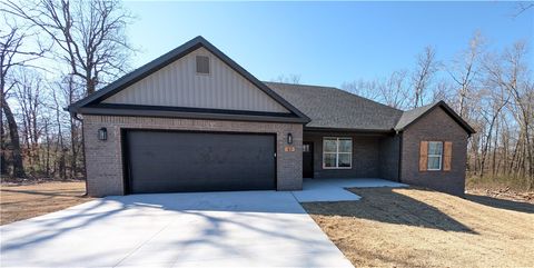 Photo of 13 Rasen Lane, Bella Vista, AR 72714 (MLS # 1340007)
