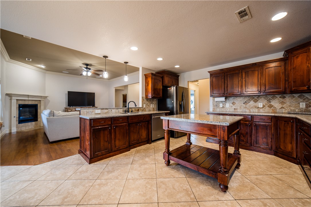 Dixieland Crossing - Residential